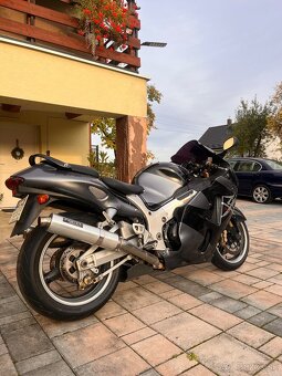 Suzuki GSXR 1300 Hayabusa - 4