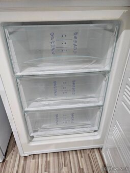 Chladnicka Liebherr - 4