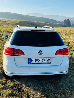 Volkswagen Passat - 4