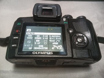 Olympus E410 - 4