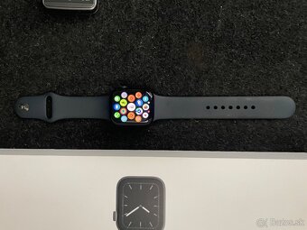 Predám Apple watch 8 41mm 98% bateria - 4
