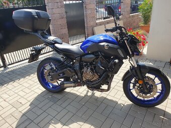 Yamaha MT 07 - 4