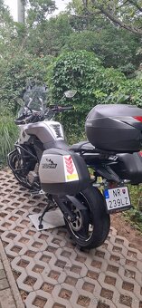 CFMOTO 650 MT - 4