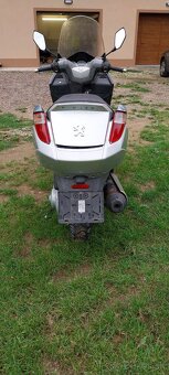Predám peugeot satelis 125 - 4