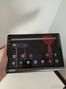 Lenovo Yoga smart tab - 4