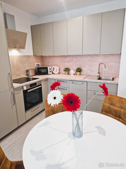 NA PRENÁJOM 2-i byt zariadený KLIMA + parking - 4