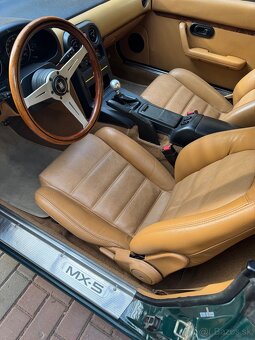 Mazda MX-5 cabrio Miata - 4