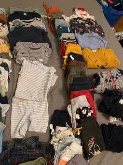 Mix oblečenia. Veľkosť 74 - 4