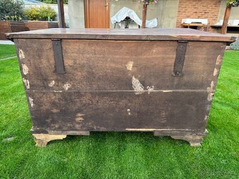 Stará drevená truhlica - 4