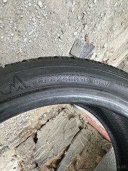 Zimné gumy Dunlop  225/45 r 18 - 4