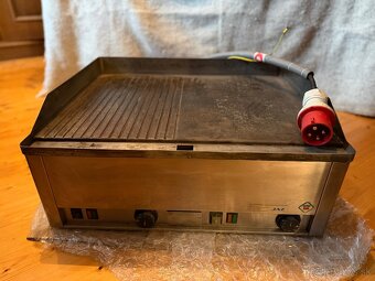 Elektrická grilovacia platňa FTHR-60 - 4