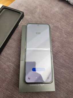 Z flip 4 - 4