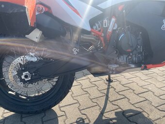 Ktm 890 adventure R - 4
