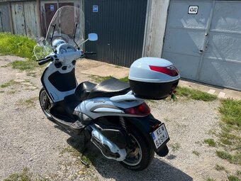 Piaggio Beverly 500 - 4