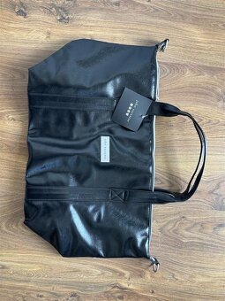 John Varvatos cierna kabelka - 4