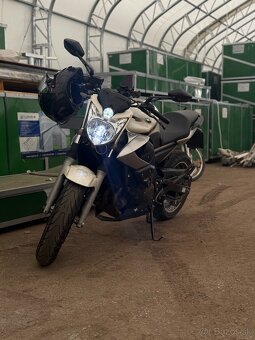 Motorka YAMAHA XJ6 - 4