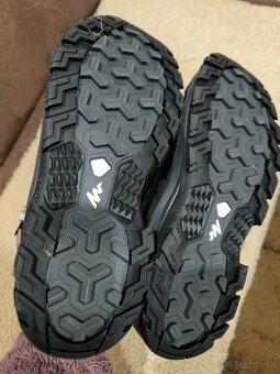 Pánske zimné nepremokavé topánky Quechua EU42 - 4