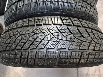 215/65 r17 zimné 4 ks GOODYEAR dezén 8,3 - 7,1 mm - 4