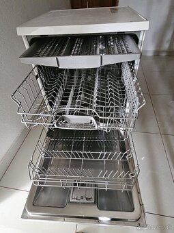 Umývačka riadu Bosch - 4