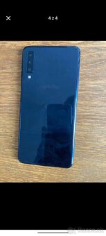 Predám Samsung Galaxy A7 - 4