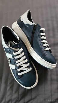 Predám nové topánky č. 35 - 4