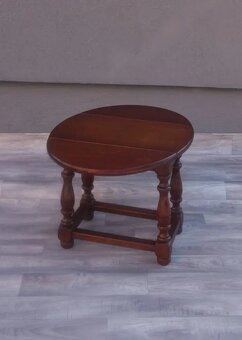 Stolík anglický. - 4
