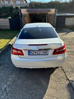 Mercedes Benz Coupé E350 CDI- V6 - 4
