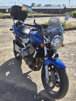 HONDA HORNET 600. 71KW - 4