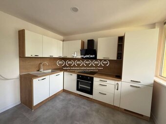 Moderný 3 - izb. byt s klimatizáciou, balkónom a parkovaním - 4
