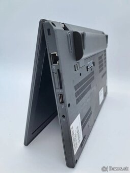 Lenovo ThinkPad X270 | i5 • 8GB RAM • 256GB SSD - 4