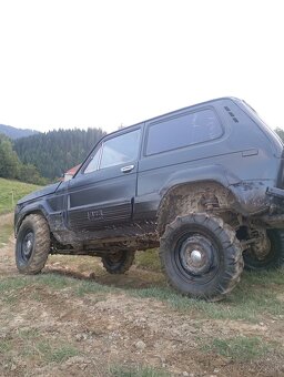 Lada Niva - 4