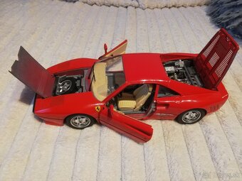 1:18 FERRARI GTO Bburago 1984 - 4