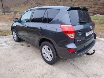 Toyota rav4 2,2 100kw - 4