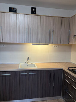 Kuchynská linka - 4