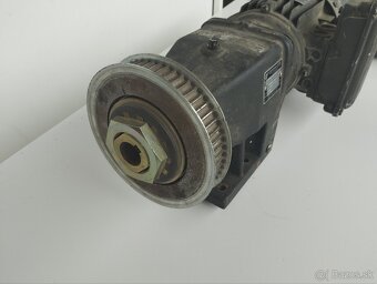 Elektromotor s prevodovkou - 4