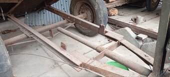 Vyklapacia vlečka za traktor brzdená - 4