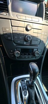Opel Insignia Sport Tourer 2012 - 4