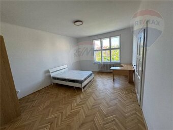 Ponúkame do prenájmu 3 izb byt po kompletnej rekonštrukcii - 4