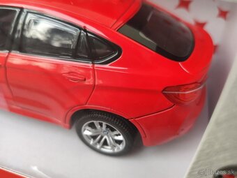 Predám toto 20 cm BMW 6 v mierke 1:24 - NOVÝ, KOVOVÝ MODE - 4