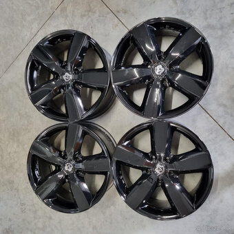 Disky DEZENT 5x127 R19 8,5J ET40 - 4