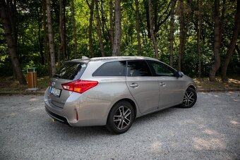 Toyota Auris Touring Sports 1.6 l Valvematic - 4