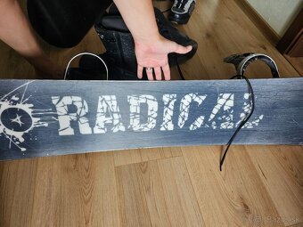 Snowboard + topanky - 4