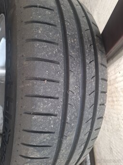 Alu disky so zánovný pneu na Octavia 1 - 4