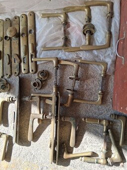 Predam mosadzne kĺučky - 4