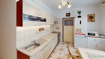 NOVÁ CENA- 3,5 izbový byt pod lesom - 4