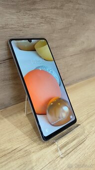 Samsung Galaxy A42s 5G  - 4GB RAM/128GB – ako nový - 4