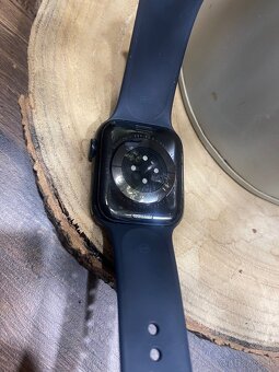Apple Watch 8 - 4