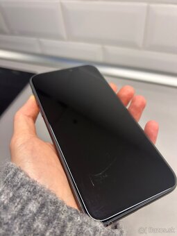 iPhone 11 - 128GB - 4