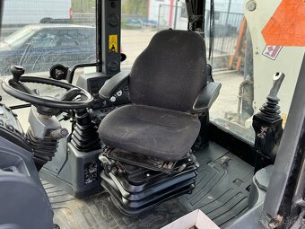 Terex TLB990/2018 joystic traktor bager - 4
