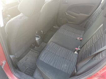 Predam Mazda 2 - 4
